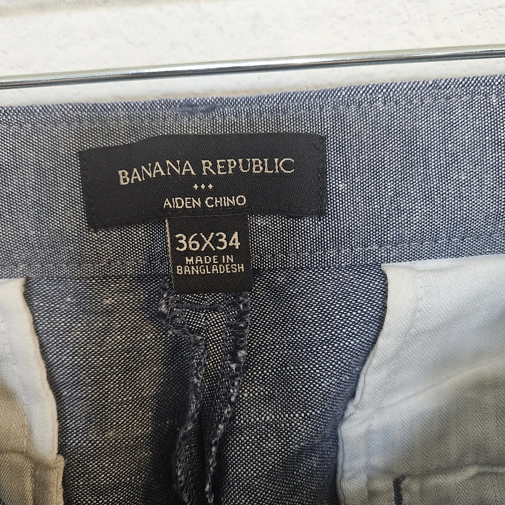 Banana Republic Aiden Chino in Blue and Cream